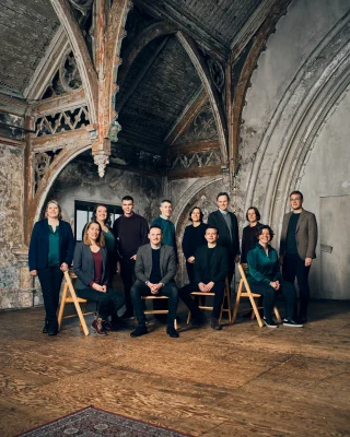 Stile Antico start their tour of the USA tomorrow. They'll be spending the next 10 days travelling across the States performing in towns and cities across the country. They start in Boston tomorrow before heading to NYC. They'll visit both the West and East coast and lots of places in between!

- Fri 7 Nov - Boston MA
- Sat 8 Nov - NYC
- Sun 9 Nov - Washington DC
- Tue 11 Nov - Davidson NC
- Thu 13 Nov - Palo Alto CA
- Fri 14 Nov - Ashland OR
- Sun 16 Nov - Kansas City MO
- Mon 17 Nov - St Louis MO

More information about the tour and venues can be found on their website:
www.stileantico.co.uk/events 

@stile_antico 

📸 - Eduardus Lee