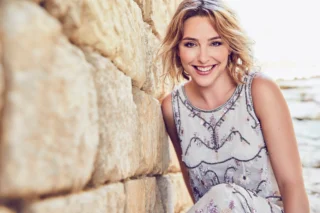 This Friday, Judith Jáuregui performs Falla's Nights in the Gardens of Spain with the youth orchestra of Orquesta Sinfónica de Castilla y León. Carlos Miguel Prieto conducts the concert in the Sala Sinfónica Jesús López Cobos at the Centro Cultural Miguel Delibes in Valladolid, Spain. 

This is a piece which she has performed many times and appears on her most recent album 'Homeland'

oscyl.com/evento/concierto-de-verano-oscyl-joven

@judithjaureguipiano @oscyl_